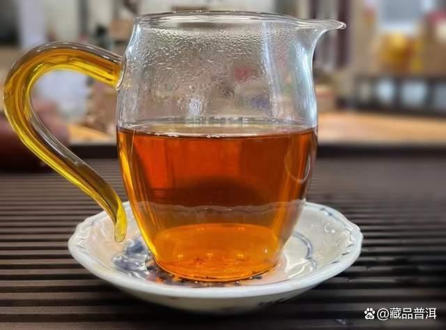 宝焰小铁饼中老期普洱茶收藏价值解析