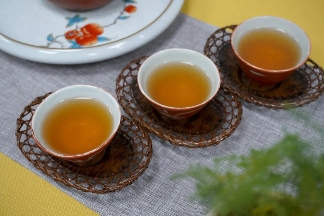 临沧茶区：勐库古树茶与冰岛茶的瑰宝