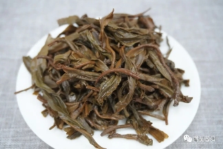 2003年何仕华景迈千年古树茶，业界公认的景迈茶标杆，何仕华配制