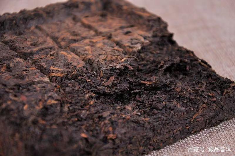 92方砖与96方砖:长得很像,大不一样!这3个细节请区分清楚 92方砖与96方砖:长得很像,大不一样!这3个细节请区分清楚