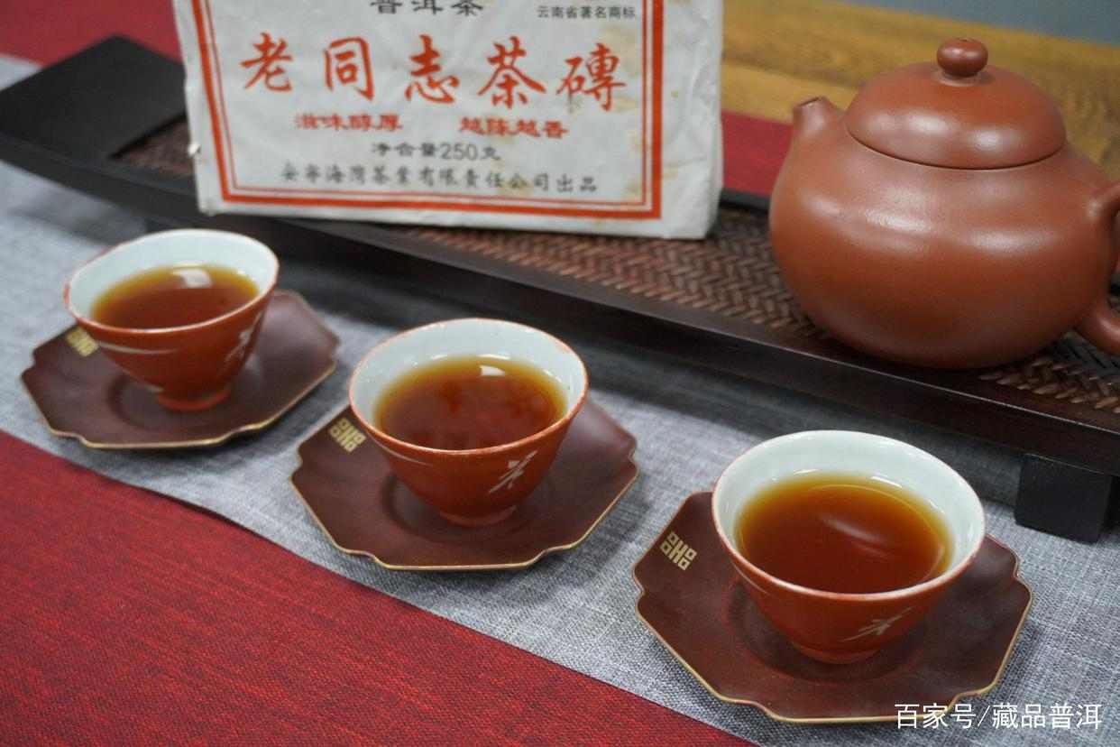 老熟茶怎么冲泡更好喝？以05年红大益7572熟饼为例，纯经验分享