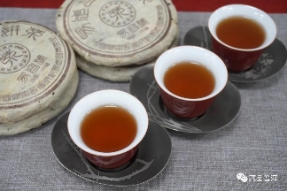 03年易昌号名茶介绍！易昌号大饼、易昌号小饼、易昌号沱茶