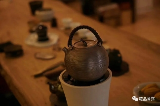 普洱茶煮茶技巧解析，激发茶香层次感