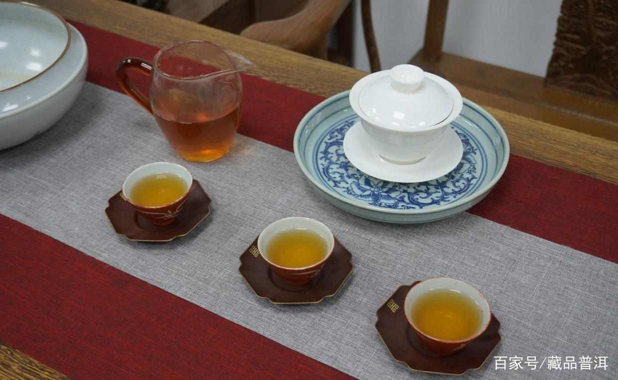 普洱茶冲泡技巧：紫砂壶、水温与出汤时间解析