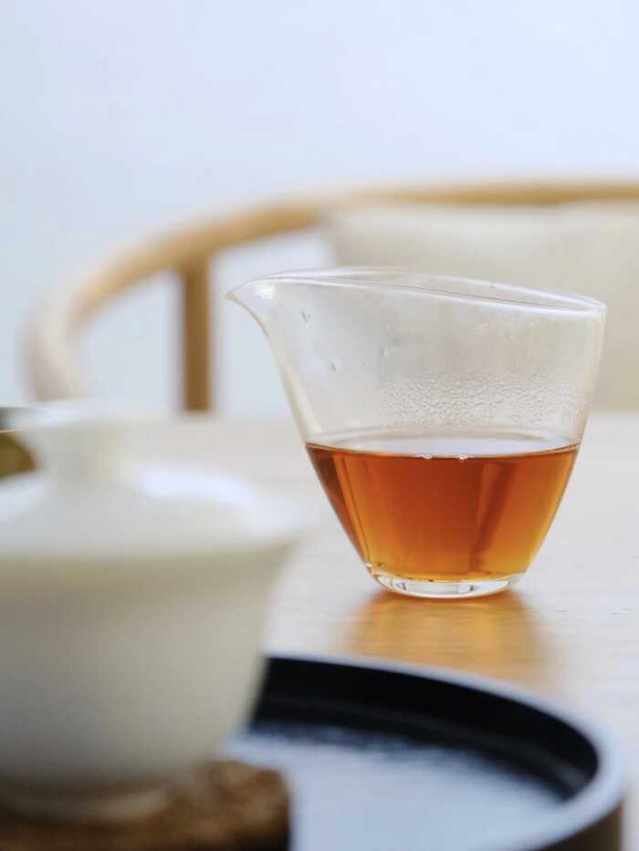 雨天泡茶总欠点滋味？几招让你轻松拿捏！