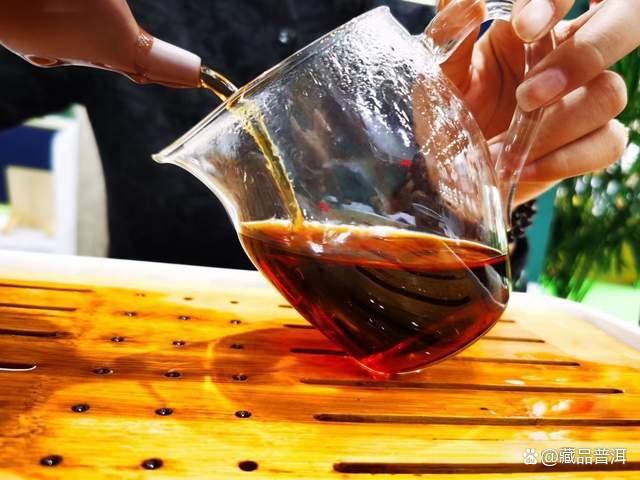 普洱生茶和熟茶的本质区别，老生茶与熟茶如何区分