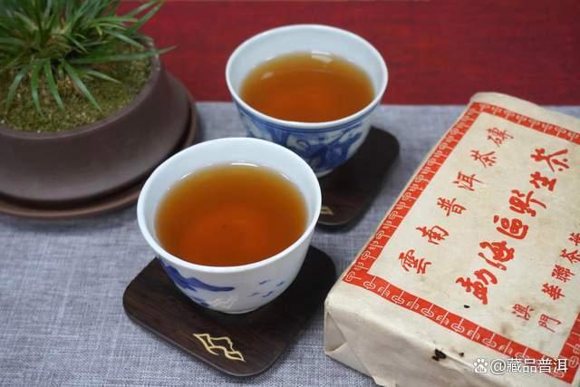 澳门华联青砖普洱茶的传奇历史与2004年野生砖品鉴