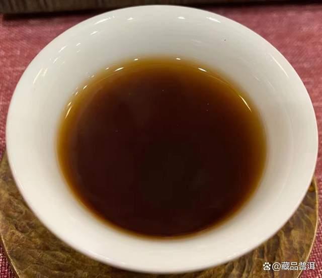 2000年班章大白菜熟茶三款经典对比，大一号大二号特二号特点解析