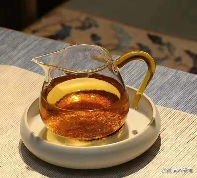 昌泰2004年茶中王橡筋饼深度解析，易武古树茶王者风范