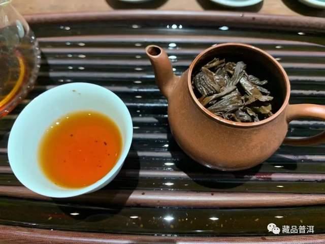 99易昌号普洱茶家族全解析：从标准饼茶到小歪沱的传奇故事