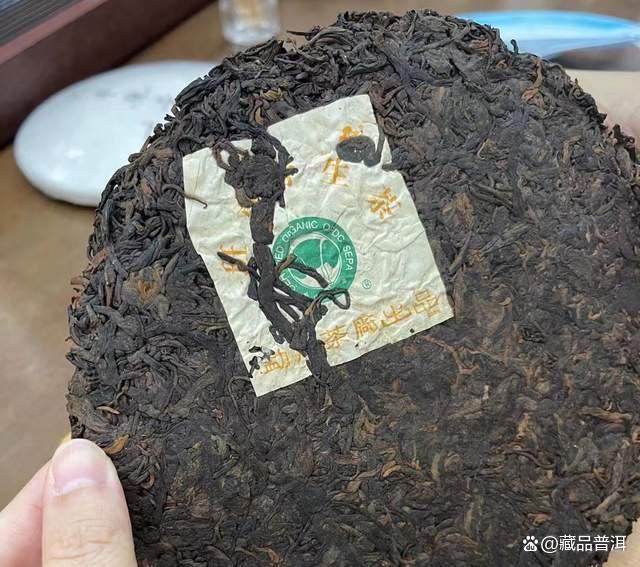 老班章熟茶口感特点解析,茶王熟茶为何价格昂贵 老班章熟茶口感特点解析,茶王熟茶为何价格昂贵