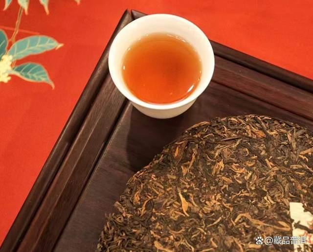 六星孔雀班章普洱茶传奇：从低调问世到价格飙升的王者之路