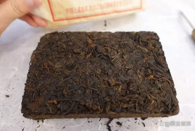 73厚砖茶独特工艺与收藏价值解析 73厚砖茶独特工艺与收藏价值解析