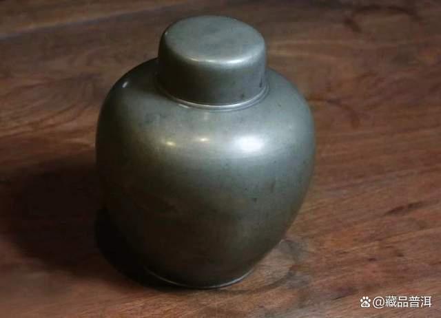 普洱茶存放技巧大揭秘：从仓储环境到撬散茶叶的完整保存指南