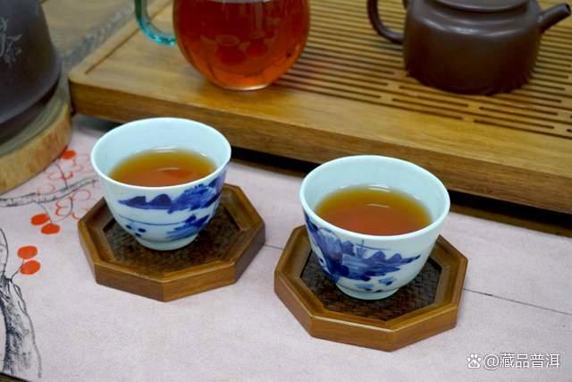 普洱老茶冲泡五大技巧，掌握正确方法品鉴岁月陈香
