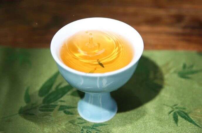 下关沱茶岩子头黄金叶方茶:生态名山优质原料制成醇厚普洱茶 brand_alt_mark