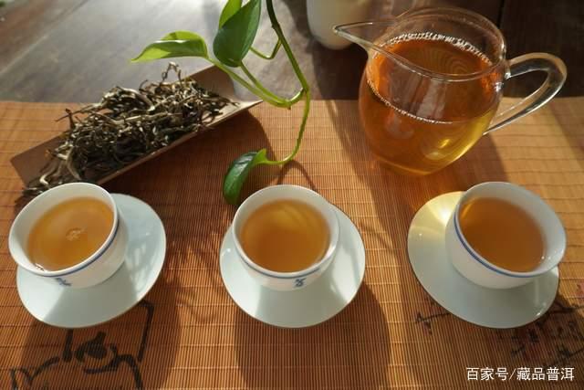 普洱茶拼配工艺解析:与纯料茶的区别及品质影响 普洱茶拼配工艺解析:与纯料茶的区别及品质影响