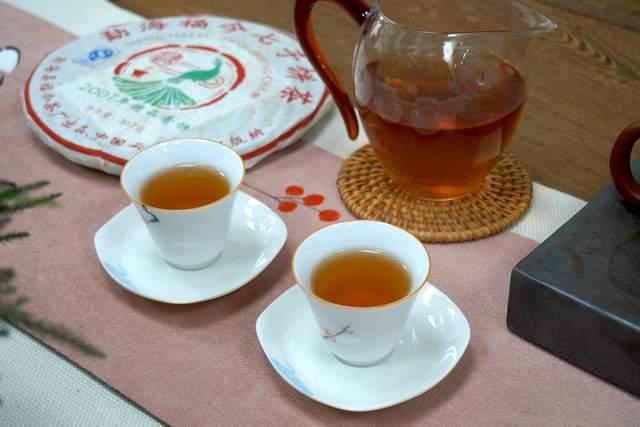 2007年福今精品青饼深度评测:口感层次丰富回甘强劲 2007年福今精品青饼深度评测:口感层次丰富回甘强劲