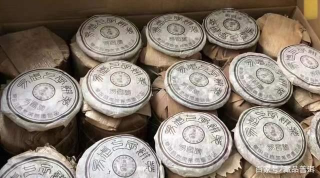 普洱茶为什么要大量存放在茶仓中 秘密原来是这样 普洱茶为什么要大量存放在茶仓中 秘密原来是这样
