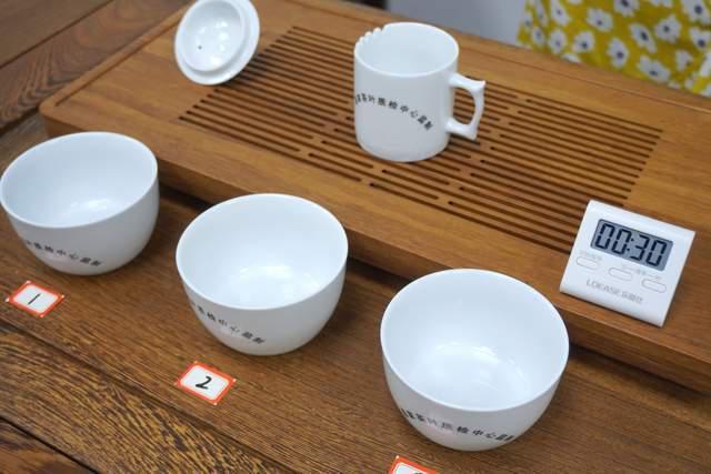 普洱茶试茶方法详解，如何判断茶叶陈化潜力