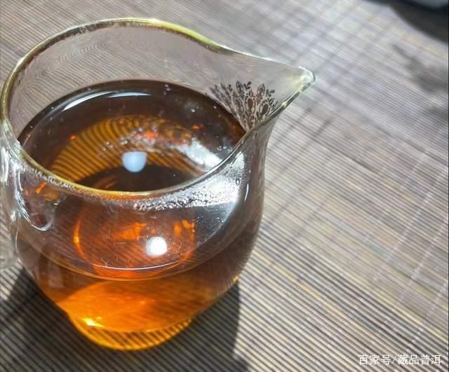 2004年班章野生茶深度解析，前勐海茶厂厂长监制的经典中期茶品鉴