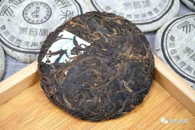 中老期普洱茶整件购买验收指南:5步辨别真伪品质 中老期普洱茶整件购买验收指南:5步辨别真伪品质