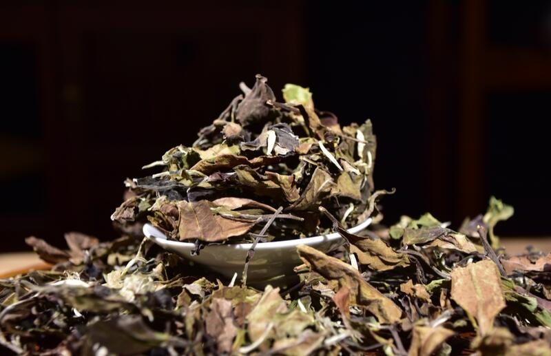 滑竹梁子茶的特点详解:高山古树茶的香气滋味与品质特征 2024年滑竹梁子大树白茶