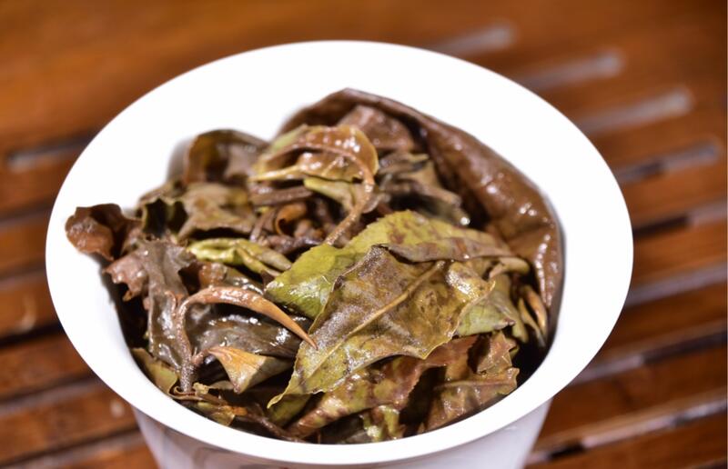 滑竹梁子茶的特点详解:高山古树茶的香气滋味与品质特征 2024年滑竹梁子大树白茶