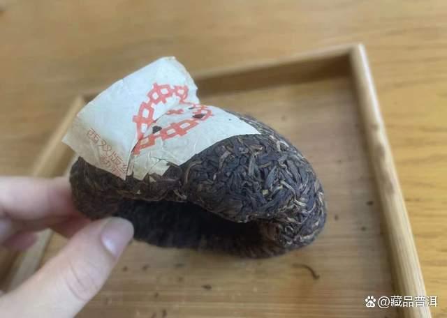 401批红印高级沱茶深度解析,勐海茶厂经典沱茶品鉴指南 401批红印高级沱茶深度解析,勐海茶厂经典沱茶品鉴指南
