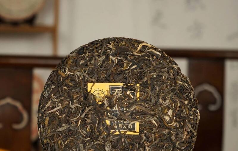 八角亭乔木金韵   一盏金茗，品韵东方