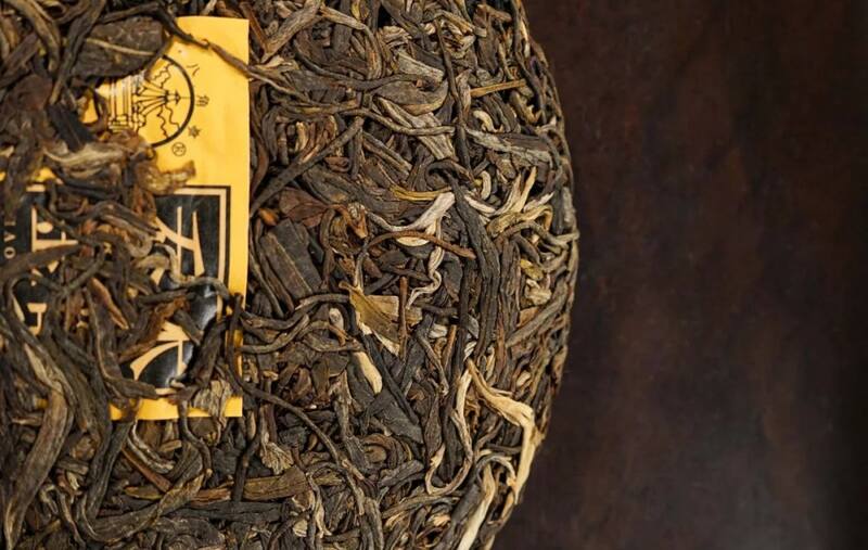 八角亭乔木金韵   一盏金茗，品韵东方