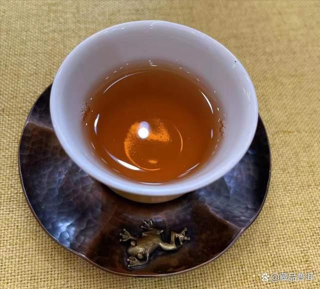 大益熊猫沱是什么茶？2003年红标口感与行情解析