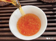 2003年下关小飞铁普洱茶深度解析，独特口感与收藏价值揭秘