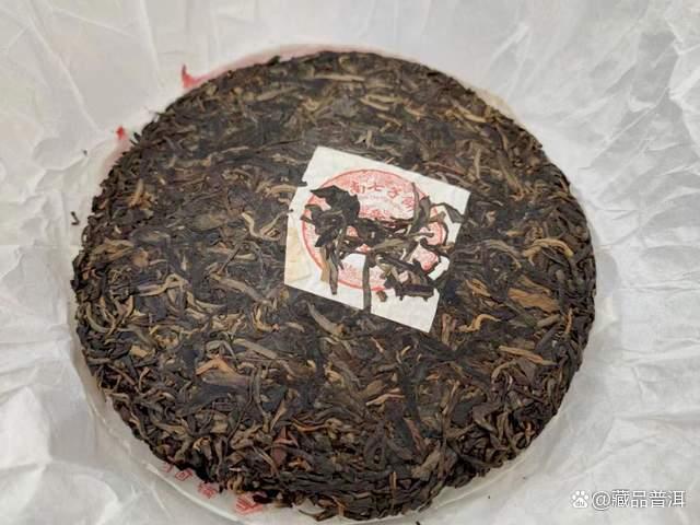 八角亭2005年乔木茶王深度解析，布朗山霸气茶王的品质传奇