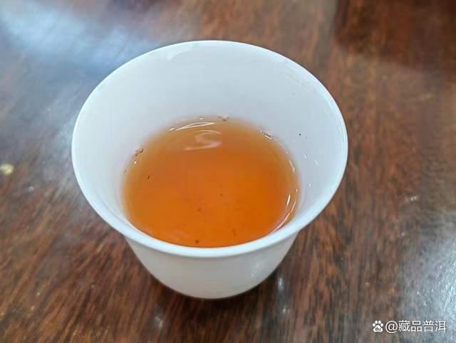 八角亭2005年乔木茶王深度解析，布朗山霸气茶王的品质传奇