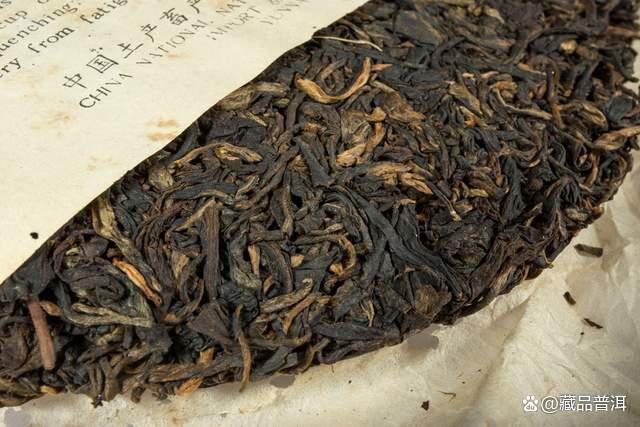 大益生茶标杆7542盘点！88青饼、97水蓝印、99傣文青、01简体云