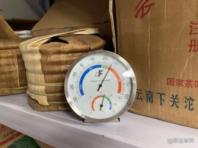 普洱茶存放误区：塑料袋真不适合存茶！这4个存茶容器更简单好用