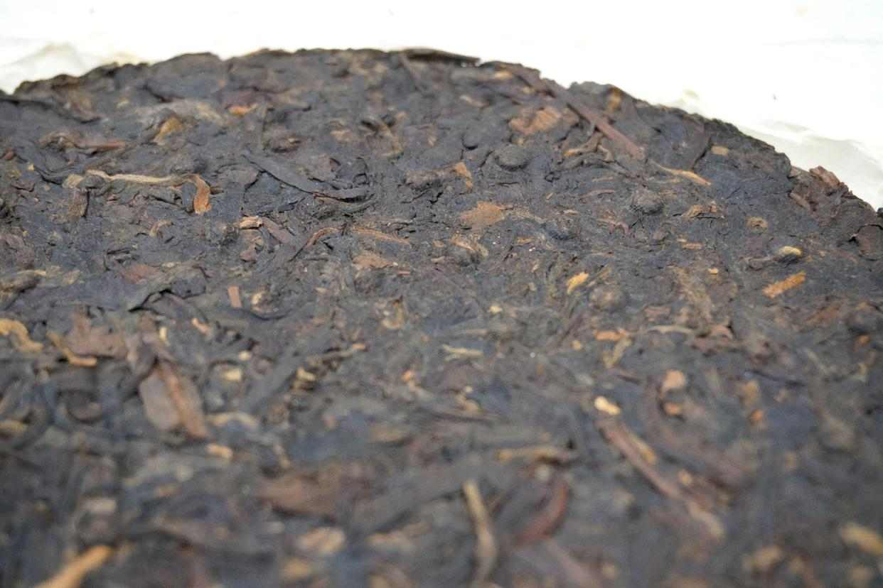 2006中茶红印8901：烟香醇厚经典陈化
