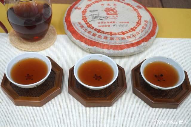 普洱熟茶冲泡秘诀：醒茶、水温与投茶量技巧全解析