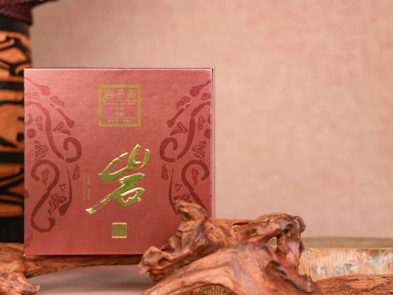 岩子头古树沱茶:自然馈赠与匠心工艺的完美融合 下关岩子头古树沱茶 汲取山水精华,成就绝美品质