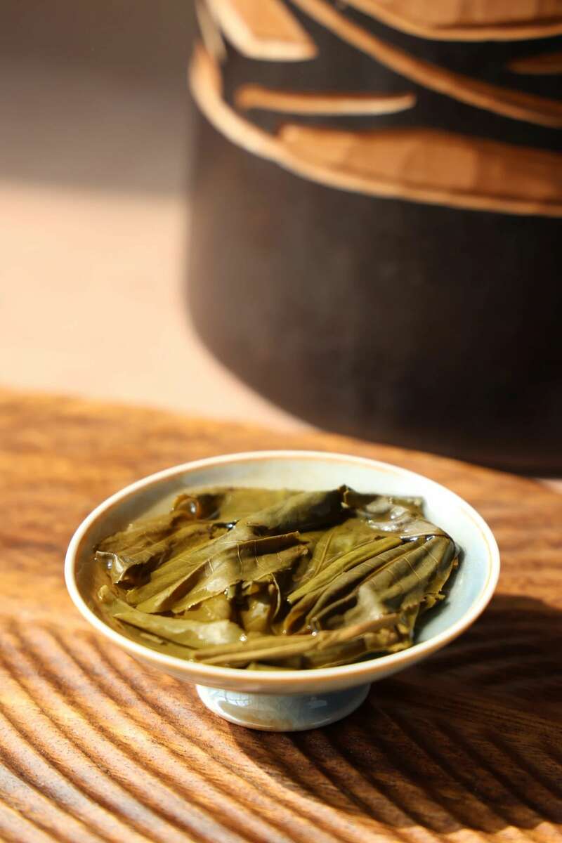 岩子头古树沱茶:自然馈赠与匠心工艺的完美融合 下关岩子头古树沱茶 汲取山水精华,成就绝美品质