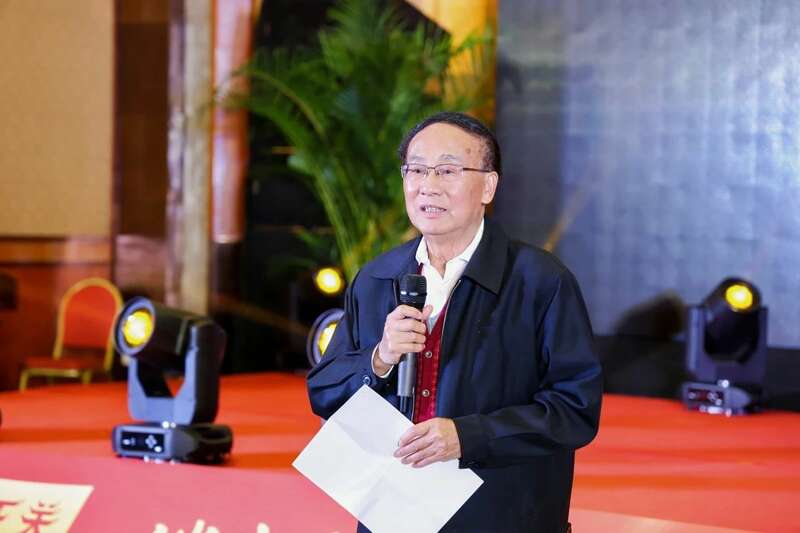 老字号应对消费降级锻造新消费力量 2025下关沱茶全国经销商大会圆满召开!