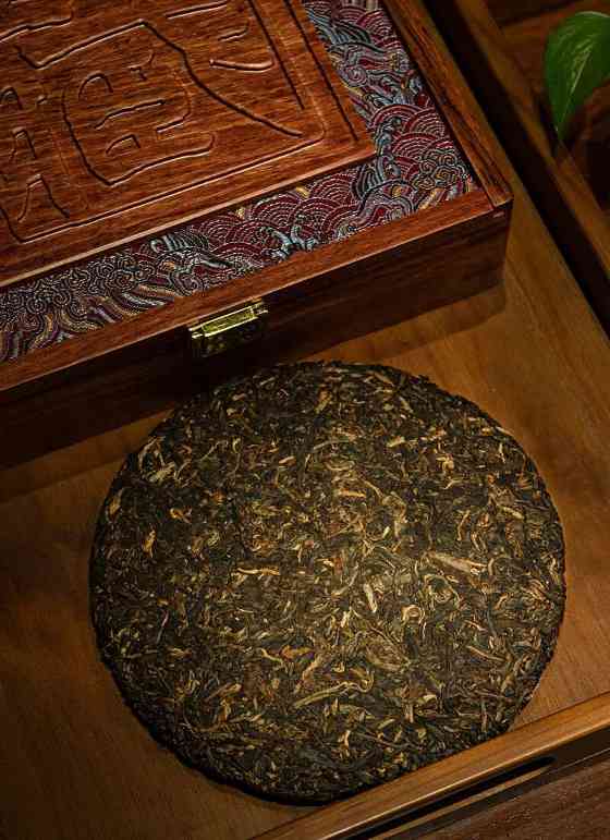 普洱老茶市场规范化发展挑战与机遇 时光酝酿 岁月陈香 中茶年份九十年代老茶-神品 普洱茶(生茶)紧压茶