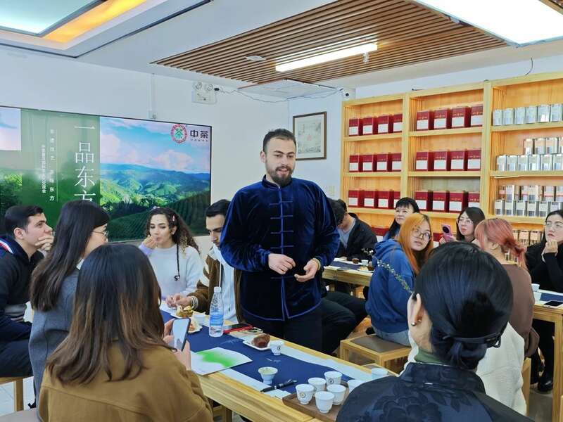 非遗技艺助力中国茶文化国际传播创新 “非遗技艺·茶味东方”中茶云南国际茶文化交流茶会成功举办