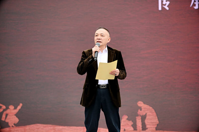 蒙顶山茶产业高质量发展:品牌推广与全球合作 全球茶商共议茶业大计!2025年蒙顶山茶商大会圆满召开!