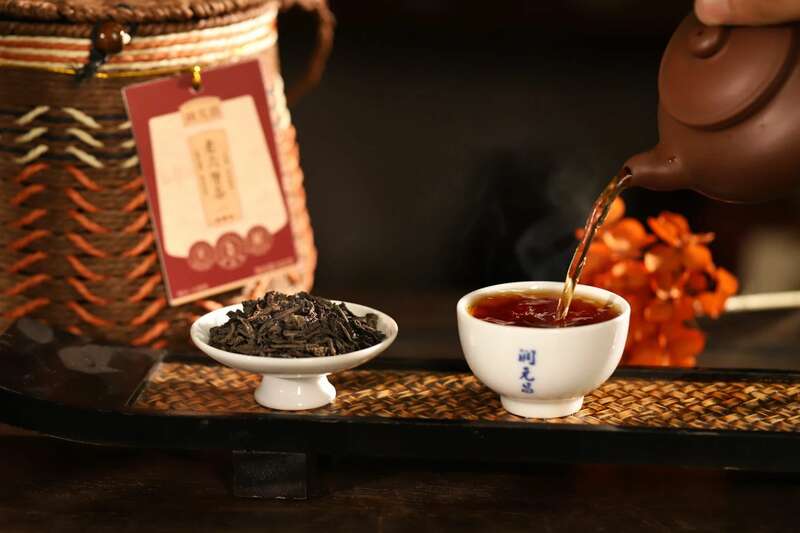槟榔香六堡茶,多层次感官体验 润元昌12年陈 编筐私藏装槟榔香上市,浓香槟榔韵