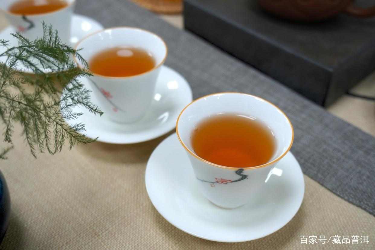普洱茶仓储差异显眼 熟悉鉴别技巧才能选对