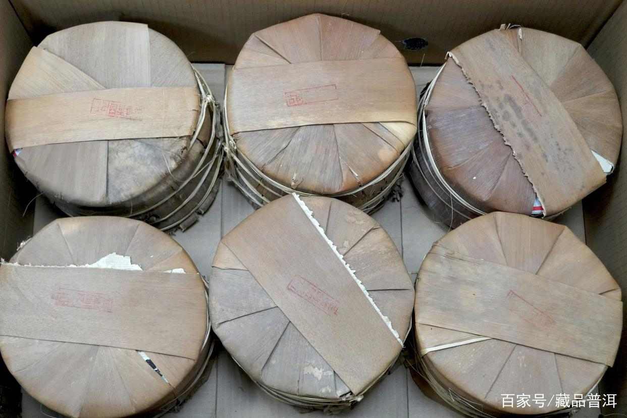 普洱茶退仓醒茶：家庭存放如何去除仓味提升品质