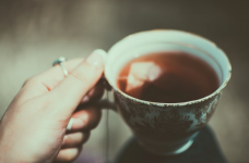 云南红茶滇红五大健康功效及饮用注意事项