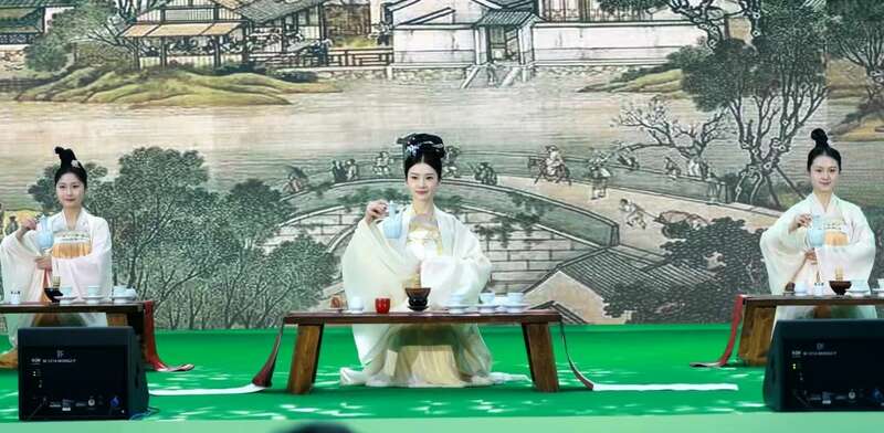 纳溪特早茶产业链发展新路径 让绿叶子成为金名片 纳溪区:打造百亿茶产业